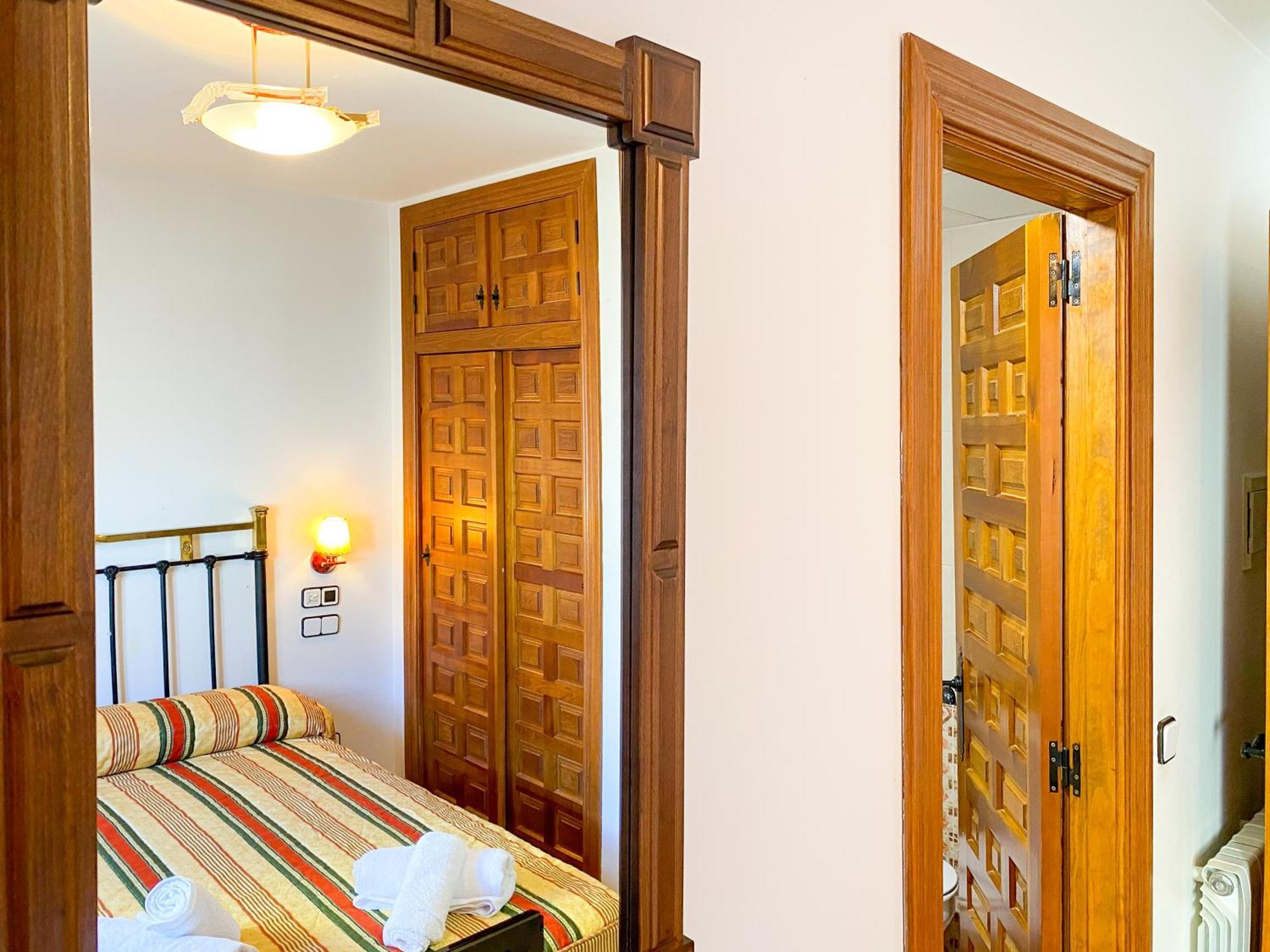 Posada Los Leones Berlanga de Duero Room photo