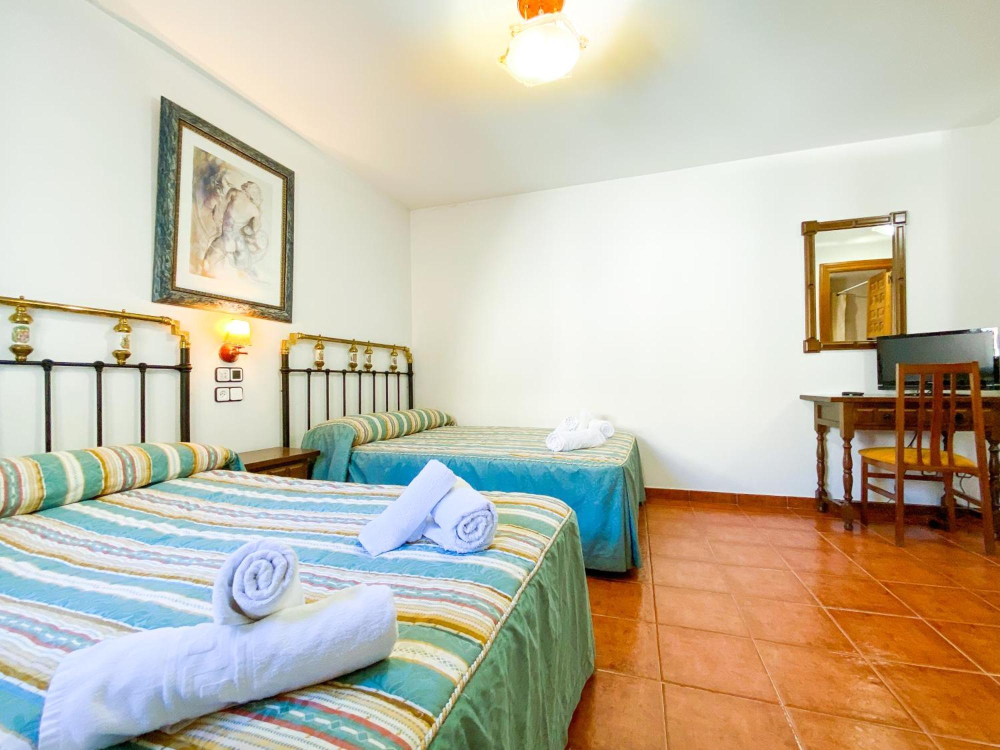 Posada Los Leones Berlanga de Duero Room photo